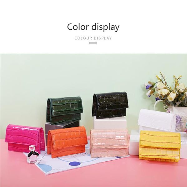 2021 new fashion women mini waist bag multi-color crocodile print belt bag trendy faux pu leather fanny pack
2021 new fashion women mini waist bag multi-color crocodile print belt bag trendy faux pu leather fanny pack