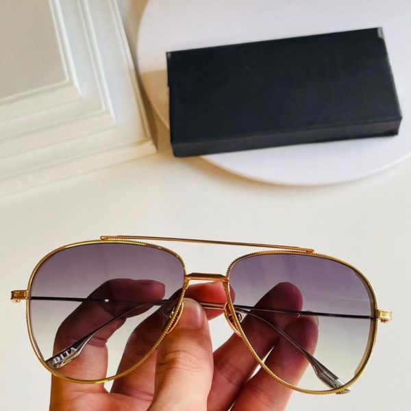 sunglasses 2021 brand designer women and men metal sunglass selling moldel with original case fast delivery, White;black
sunglasses 2021 brand designer women and men metal sunglass selling moldel with original case fast delivery, White;black