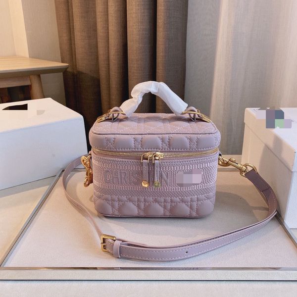 box, handbag new christian 2021 make-up rhombic chain hand messenger bag, fashionable women's bag, friction cattle leather0bl4
box, handbag new christian 2021 make-up rhombic chain hand messenger bag, fashionable women's bag, friction cattle leather0bl4