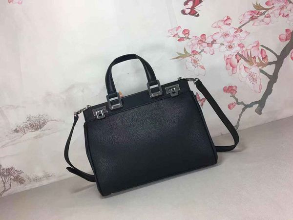 ladies leather handbag designer messenger bag ladies leather shoulder bag shopping bag zipper wallet factory production high discount
ladies leather handbag designer messenger bag ladies leather shoulder bag shopping bag zipper wallet factory production high discount