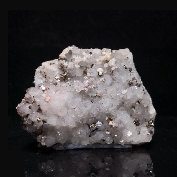 decorative objects & figurines natural red quartz pyrite dolomite mineral crystals specimens form jiangxi province china a2-5
decorative objects & figurines natural red quartz pyrite dolomite mineral crystals specimens form jiangxi province china a2-5