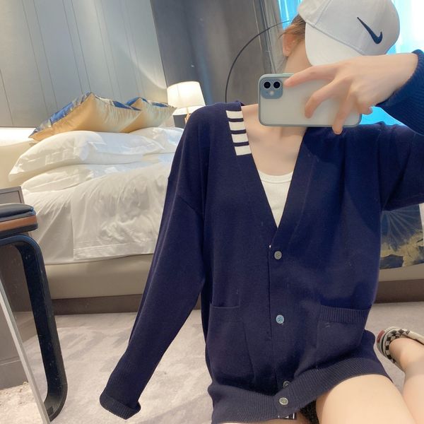 1398tb four strip cardigan collar stripe korean loose wool blend medium and long style early autumn outdoor couple, White;black
1398tb four strip cardigan collar stripe korean loose wool blend medium and long style early autumn outdoor couple, White;black