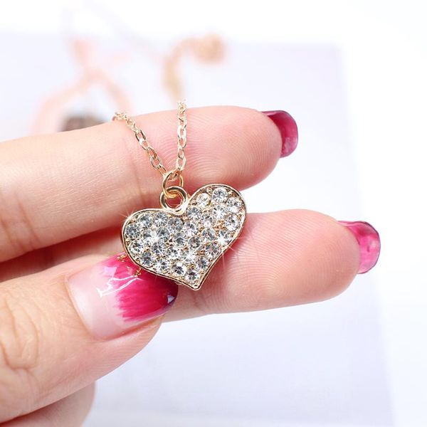luxury bling zircon love heart shape necklaces exquisite feminia women choker wedding bridal jewelry pendant collier femme, Silver
luxury bling zircon love heart shape necklaces exquisite feminia women choker wedding bridal jewelry pendant collier femme, Silver