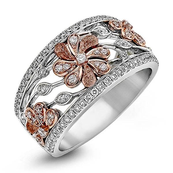 wedding rings fashion design two-tone flower ring with micro paved cubic zircon flowers for women engagement party, Slivery;golden
wedding rings fashion design two-tone flower ring with micro paved cubic zircon flowers for women engagement party, Slivery;golden