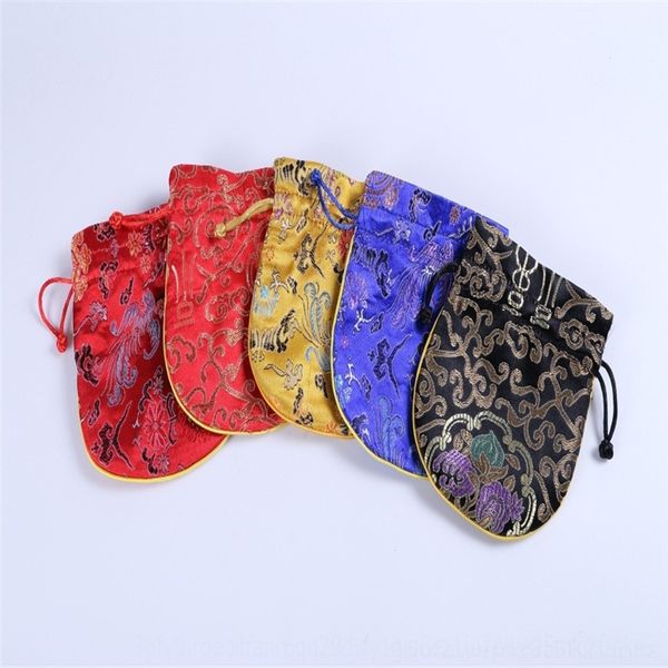 QM6C storage boxes brocade packaging cloth printing packaging boxes jewelry packing bag jewelry packing brocade cloth bag play walnut, Black;white
QM6C storage boxes brocade packaging cloth printing packaging boxes jewelry packing bag jewelry packing brocade cloth bag play walnut, Black;white