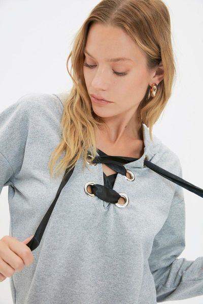 women's hoodies & sweatshirts trendyol hooded basic slim knitted sweatshirt twoaw22sw1735, Black
women's hoodies & sweatshirts trendyol hooded basic slim knitted sweatshirt twoaw22sw1735, Black