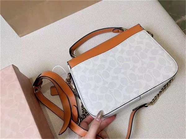 the latest fashion messenger bag in 2021 luxury designer handbags with lychee pattern high-quality handbag casual all-match bags full
the latest fashion messenger bag in 2021 luxury designer handbags with lychee pattern high-quality handbag casual all-match bags full