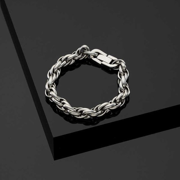 jaeeyin light luxury trend cuba bracelet steel twist chain indifference personality bracelet, Golden;silver
jaeeyin light luxury trend cuba bracelet steel twist chain indifference personality bracelet, Golden;silver