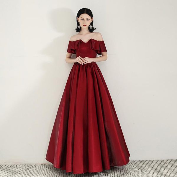 party dresses in stock wine red prom a-line boat neck satin 2021 gowns woman formal occasion dress evening gown, White;black
party dresses in stock wine red prom a-line boat neck satin 2021 gowns woman formal occasion dress evening gown, White;black
