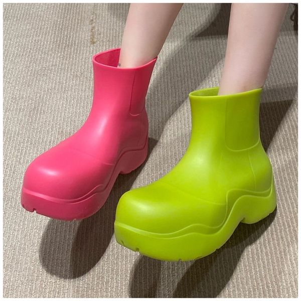 new brand designer women rain boots rubber ladies walking waterproof ankle rainboots casual thick bottom short boots, Black
new brand designer women rain boots rubber ladies walking waterproof ankle rainboots casual thick bottom short boots, Black