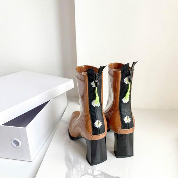 boots autumn and winter patent leather thick-heeled short women's thin, wild, small, high-heeled short-tube stretch, Black
boots autumn and winter patent leather thick-heeled short women's thin, wild, small, high-heeled short-tube stretch, Black