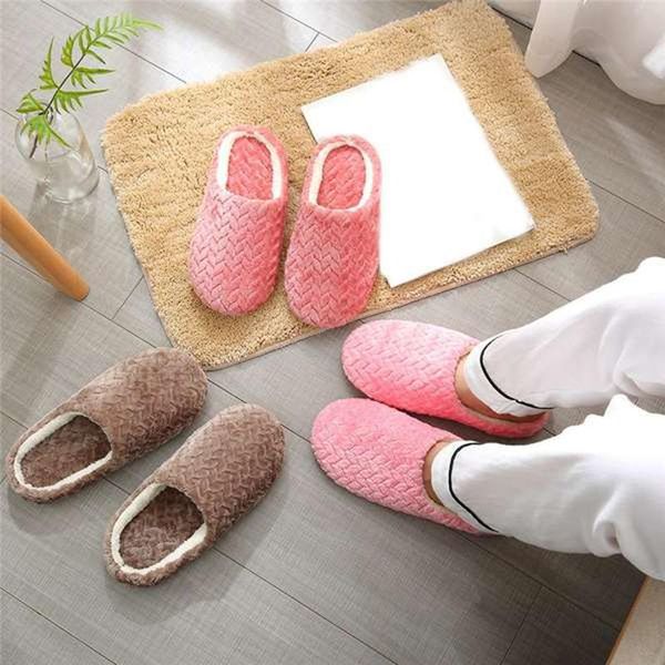 slippers soft plush cotton cute shoes couple non-slip floor indoor home furry women for bedroom, Black
slippers soft plush cotton cute shoes couple non-slip floor indoor home furry women for bedroom, Black