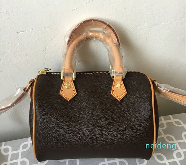 with strap women famous canvas real leather handbags designer shoulder bag2021
with strap women famous canvas real leather handbags designer shoulder bag2021