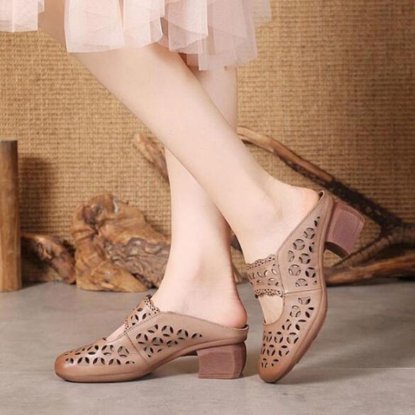 slippers 2021 summer retro leather mid-heel ethnic style comfortable hollow women's shoes, Black
slippers 2021 summer retro leather mid-heel ethnic style comfortable hollow women's shoes, Black