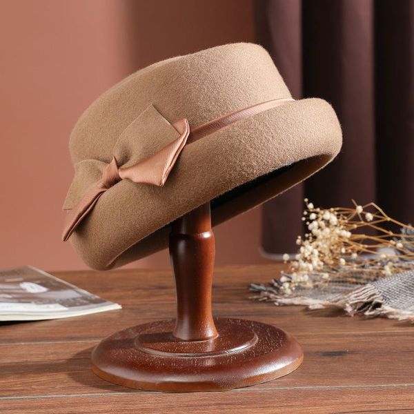 berets 2021 japanese and korean 100% australia wool small brim cloche hat irregular sboy cap lady chic beret women felt fedora, Blue;gray
berets 2021 japanese and korean 100% australia wool small brim cloche hat irregular sboy cap lady chic beret women felt fedora, Blue;gray