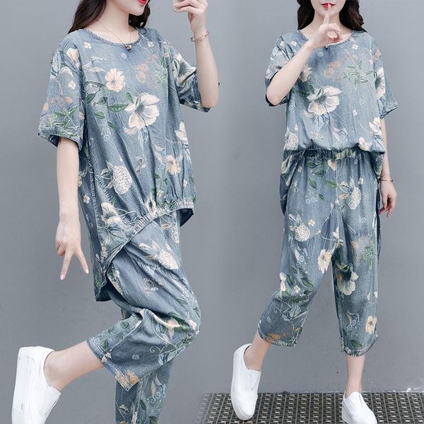women's tracksuits summer loose plus size casual letter embroidery denim suit personalized t-shirt + wide leg pants two-piece set, Gray
women's tracksuits summer loose plus size casual letter embroidery denim suit personalized t-shirt + wide leg pants two-piece set, Gray