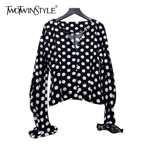 casual white shirt for women v neck lantern sleeve slim elegant short blouse female autumn fashion style 210524
casual white shirt for women v neck lantern sleeve slim elegant short blouse female autumn fashion style 210524