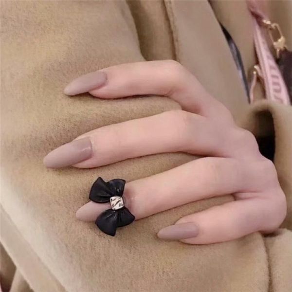 false nails french nail tips black butterfly decor full cover mid length round fake manicure patch wearable nude pink, Red;gold
false nails french nail tips black butterfly decor full cover mid length round fake manicure patch wearable nude pink, Red;gold