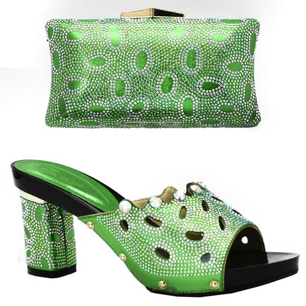 green color african woman matching italian shoe and bag set decorated with rhinestone nigerian women party shoes sets dress, Black
green color african woman matching italian shoe and bag set decorated with rhinestone nigerian women party shoes sets dress, Black