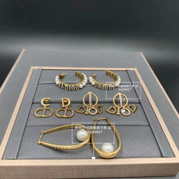 design jewelry female exaggeration light luxury ins star same letter pearl earrings ear buckle u-shaped arc, Silver
design jewelry female exaggeration light luxury ins star same letter pearl earrings ear buckle u-shaped arc, Silver