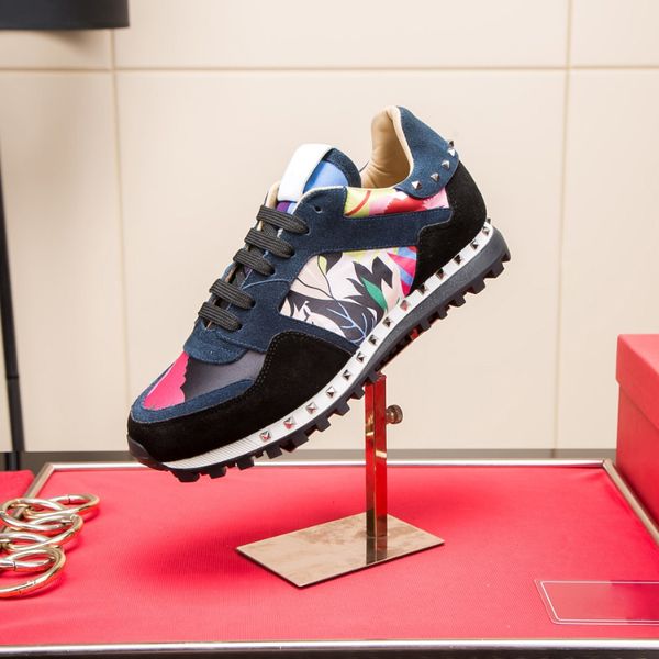 2021 fashion luxurys party men women casual shoes comfortable beautiful leather print velvet black white red flat platform with box
2021 fashion luxurys party men women casual shoes comfortable beautiful leather print velvet black white red flat platform with box