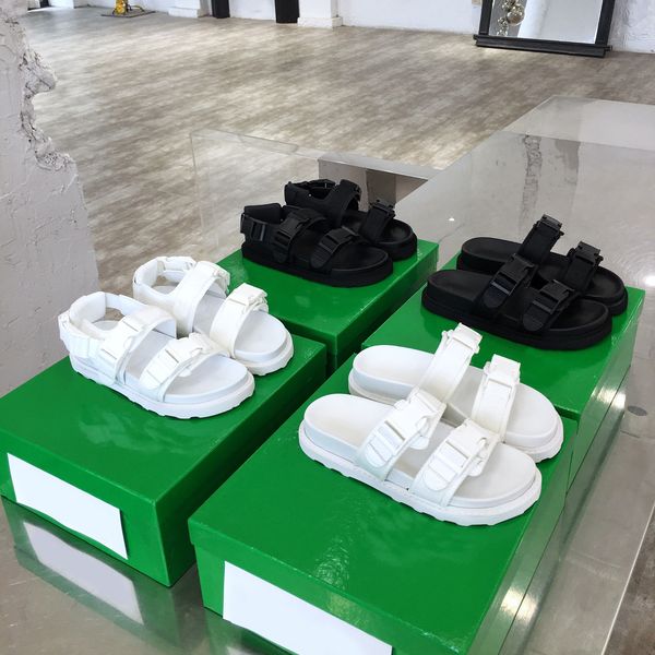 luxury designer sandals platform beach women slippers fashion classic black white flat leisure shoes with box q-237
luxury designer sandals platform beach women slippers fashion classic black white flat leisure shoes with box q-237