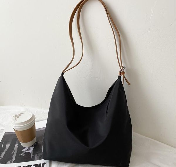 shoulder bags 2021 spring and summer casual fashion oxford bag women's all-match handbag
shoulder bags 2021 spring and summer casual fashion oxford bag women's all-match handbag
