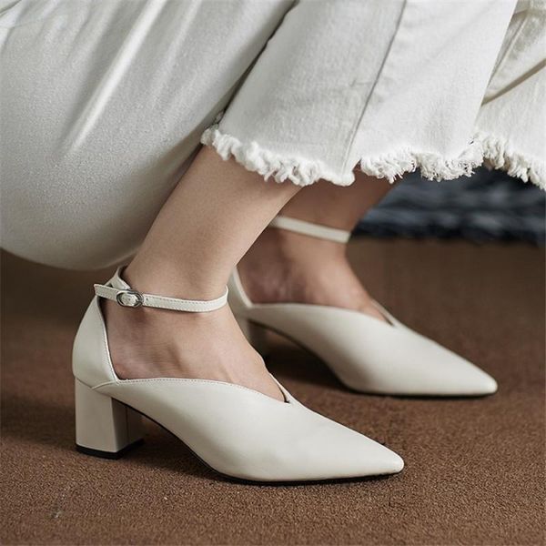 dress shoes pxelena brand 2021 autumn women genuine leather ankle strap square med heels pointed toe lady office pumps black
dress shoes pxelena brand 2021 autumn women genuine leather ankle strap square med heels pointed toe lady office pumps black