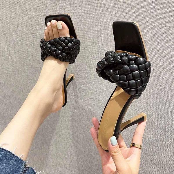 slippers big size shoes woman 2021 heels luxury slides rubber flip flops high thin designer hawaiian rome pu basic fabric fashio, Black
slippers big size shoes woman 2021 heels luxury slides rubber flip flops high thin designer hawaiian rome pu basic fabric fashio, Black