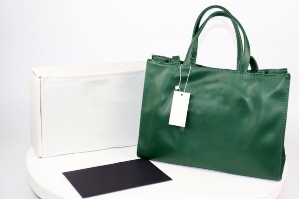 2021 women designer telfar bags womens purse tote handbags fashion style luxury bag pu leather handbag wholesale lianquan001
2021 women designer telfar bags womens purse tote handbags fashion style luxury bag pu leather handbag wholesale lianquan001