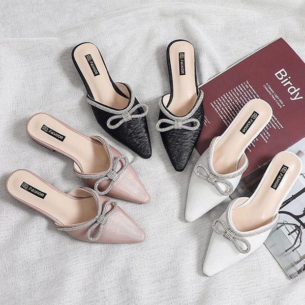 elegant low heel women mules rhinestone bow-knot design fashion pointed-toe ladies slippers slip on leisure pumps female shoes m, Black
elegant low heel women mules rhinestone bow-knot design fashion pointed-toe ladies slippers slip on leisure pumps female shoes m, Black