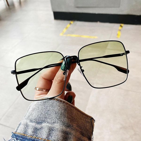 sunglasses oloey large square women trendy fashion brand designer metal eyewear female street shooting men glasses uv400 oculos, White;black
sunglasses oloey large square women trendy fashion brand designer metal eyewear female street shooting men glasses uv400 oculos, White;black