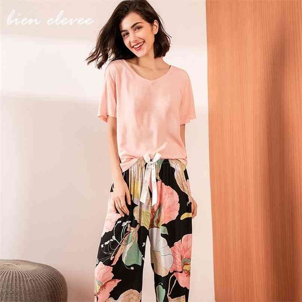 summer pajamas set women sleepwear female casual floral printed contrasting color pyjamas with long trousers home clothing 210924, Black;red
summer pajamas set women sleepwear female casual floral printed contrasting color pyjamas with long trousers home clothing 210924, Black;red