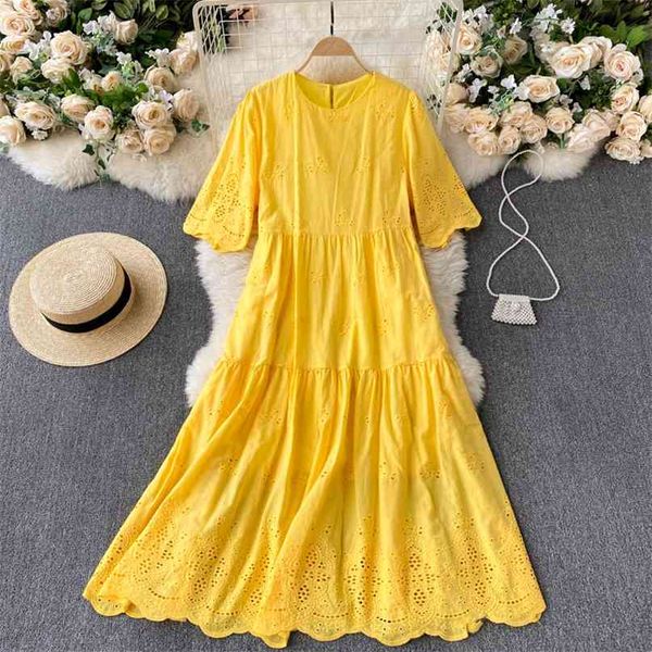 women short sleeve dress solid o-neck embroidery hollow out casual loose summer boho midi vestidos femininos 210603, Black;gray
women short sleeve dress solid o-neck embroidery hollow out casual loose summer boho midi vestidos femininos 210603, Black;gray