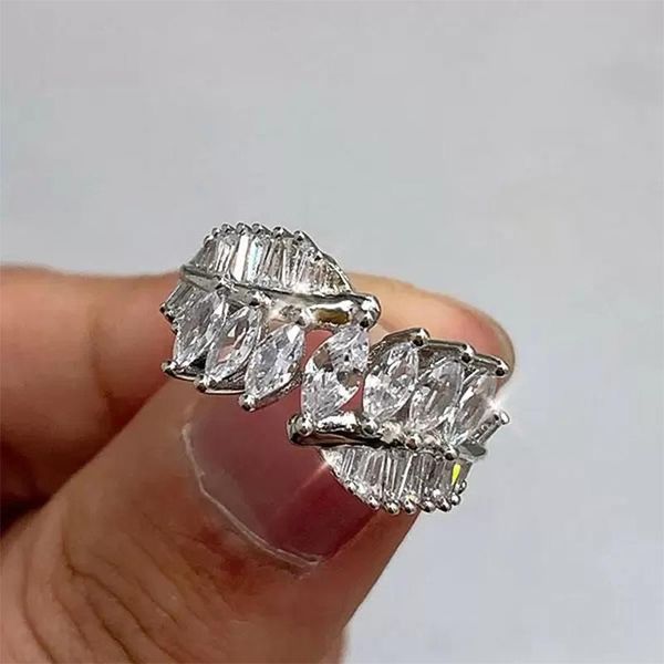 wedding rings designed cubic zirconia for women party luxury accessories silver color trendy jewelry wholesale, Slivery;golden
wedding rings designed cubic zirconia for women party luxury accessories silver color trendy jewelry wholesale, Slivery;golden