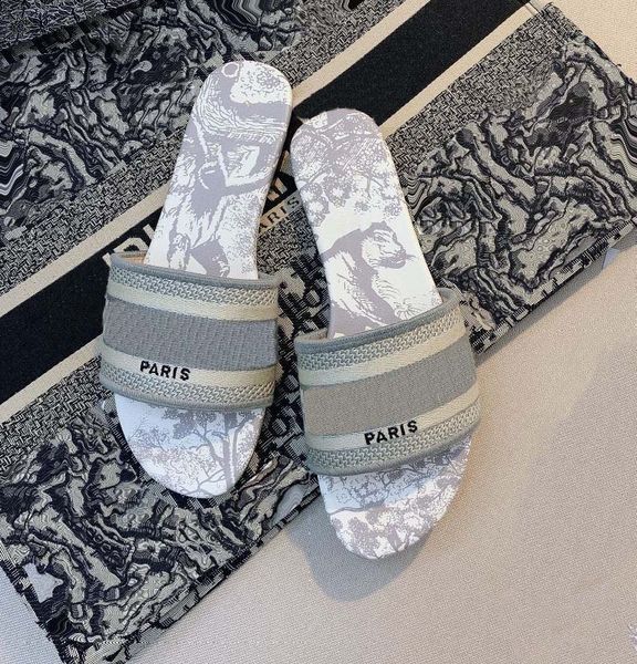 classics sandals fashion slippers slides floral brocade gear bottoms flip flops women shoes striped beach causal slipper home011 30, Black
classics sandals fashion slippers slides floral brocade gear bottoms flip flops women shoes striped beach causal slipper home011 30, Black