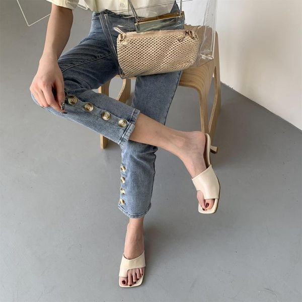 slippers 2021 spring fashion square head clip toe high heel sandals middle thin women's shoes modern, Black
slippers 2021 spring fashion square head clip toe high heel sandals middle thin women's shoes modern, Black