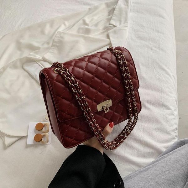 the rhombic embroidery thread chain large capacity lock small square bag pu fragrance style crossbody cross body
the rhombic embroidery thread chain large capacity lock small square bag pu fragrance style crossbody cross body