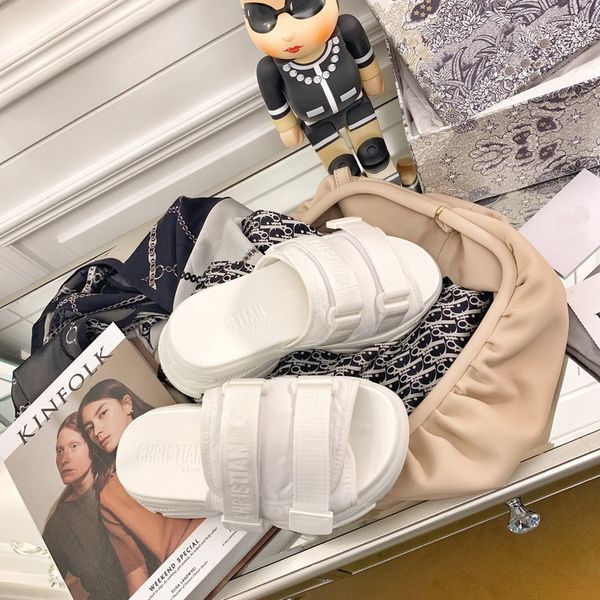 slippers sandals new slippers of d family in summer 2021 zly zly, Black 
slippers sandals new slippers of d family in summer 2021 zly zly, Black