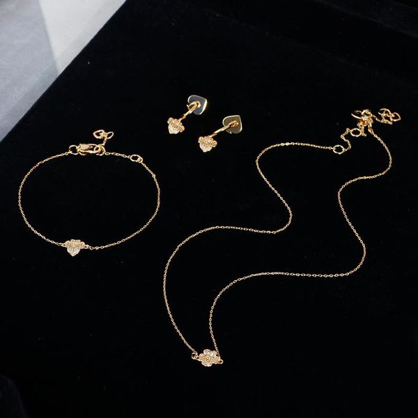pendant necklaces mori small fresh girl heart tricolor flower shape fashion elegant temperament necklace bracelet, Silver
pendant necklaces mori small fresh girl heart tricolor flower shape fashion elegant temperament necklace bracelet, Silver