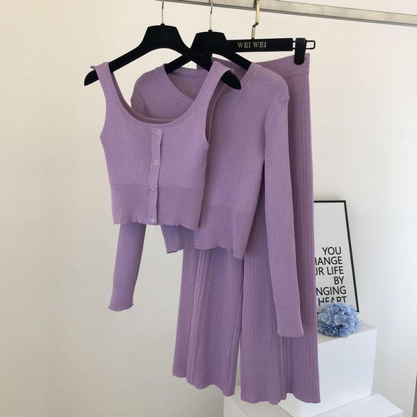 women's tracksuits 2021 early spring products korean fan gentle wind ladies short jacket + three-piece knitted wide leg pants, Gray
women's tracksuits 2021 early spring products korean fan gentle wind ladies short jacket + three-piece knitted wide leg pants, Gray
