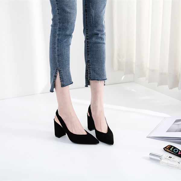 sandals 2021 summer suede all-match work thick high-heeled sandals female pointed toe baotou banquet small size single shoes, Black
sandals 2021 summer suede all-match work thick high-heeled sandals female pointed toe baotou banquet small size single shoes, Black