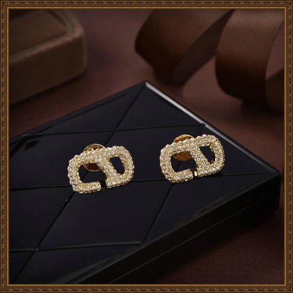 2021 new diamond pearl earrings jewelry designer studs earring womens luxury gold ear stud fashion v earrings wedding party ear ri, Golden;silver
2021 new diamond pearl earrings jewelry designer studs earring womens luxury gold ear stud fashion v earrings wedding party ear ri, Golden;silver