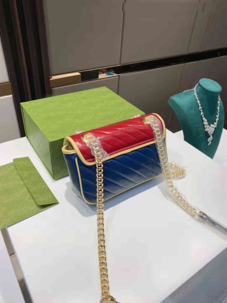 evening bags 2021 women's envelope bag designer market exquisite fabric hardware perfect details single rope fashion soft and comf
evening bags 2021 women's envelope bag designer market exquisite fabric hardware perfect details single rope fashion soft and comf