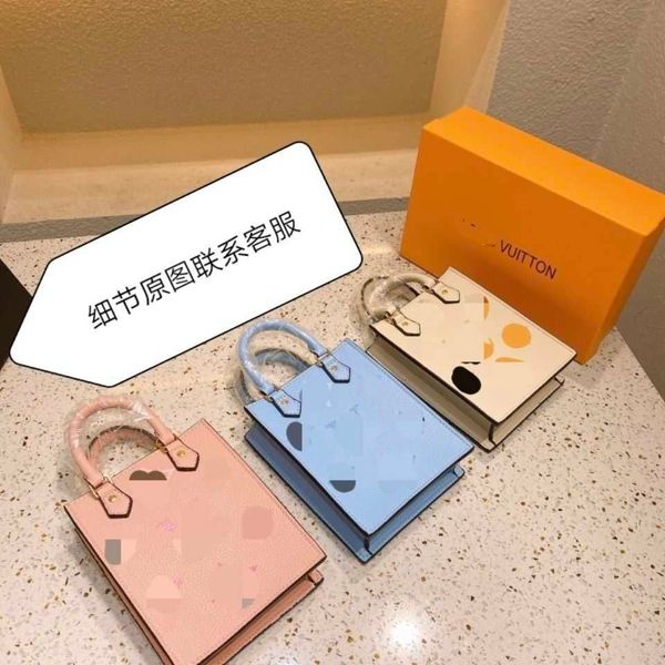 designer luxury bag design hand women's new mini tote with box portable one shoulder messenger women's leather handbag
designer luxury bag design hand women's new mini tote with box portable one shoulder messenger women's leather handbag