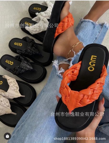 luxury slippers women's sho large size plaid woven soft leather sandals, Black
luxury slippers women's sho large size plaid woven soft leather sandals, Black