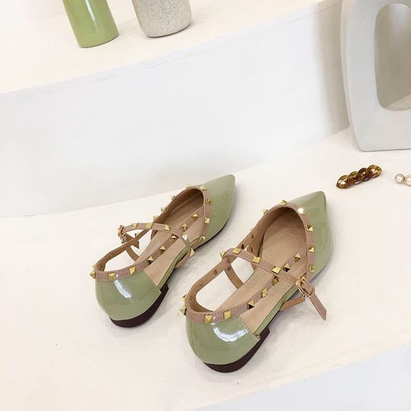 2021 women sandals pointed toe ladies sandals slippers fashion flat slides causal shoes luxury female causal thick heels sandals ereyu, Black
2021 women sandals pointed toe ladies sandals slippers fashion flat slides causal shoes luxury female causal thick heels sandals ereyu, Black