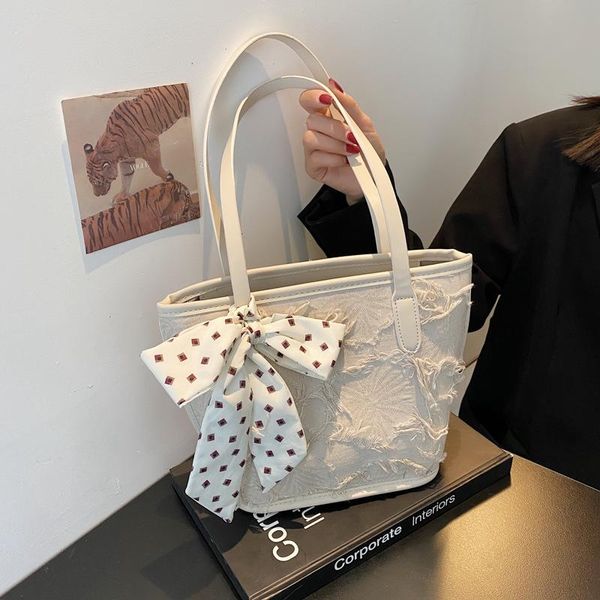 elegant bow women's handbags shopping bags large capacity canvas 2021 portable tote bag black white cross body
elegant bow women's handbags shopping bags large capacity canvas 2021 portable tote bag black white cross body