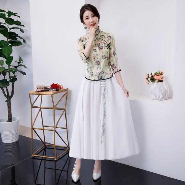 luxury cheongsam 2021 spring and summer national style small broken flower silk cheongsam drs two-piece set, Blue;red
luxury cheongsam 2021 spring and summer national style small broken flower silk cheongsam drs two-piece set, Blue;red