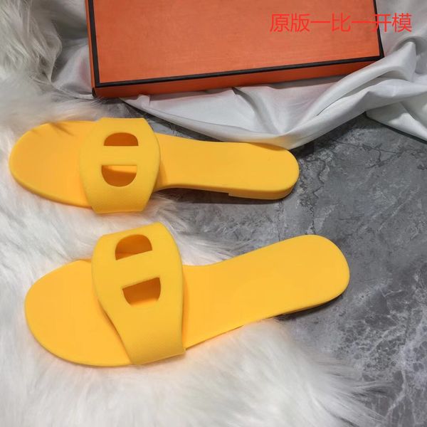 21 summer new net red pig nose round head soft bottom casual one foot pedal beach jelly sandals zly zly, Black
21 summer new net red pig nose round head soft bottom casual one foot pedal beach jelly sandals zly zly, Black